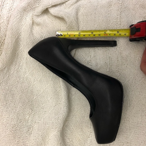 🔺SOLD🔺Steve Madden Heels - Picture 5 of 5